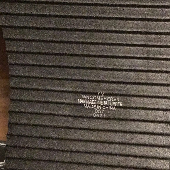 NINE WEST
Studded Platform Sport Sandals Comehere3 SilverStudded NIB Sz 7 - Picture 5 of 7